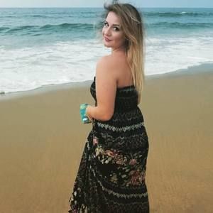 Meet your Posher, Devin